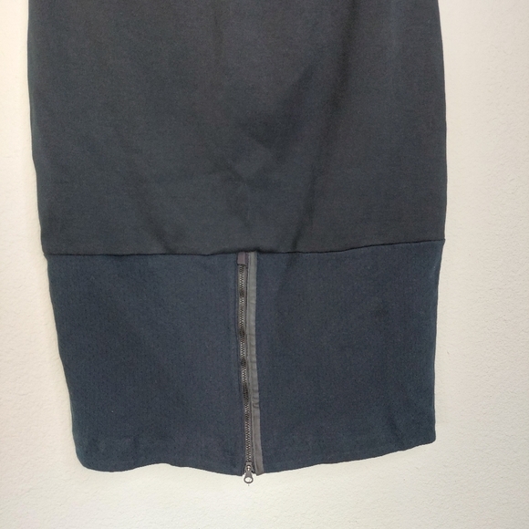 Nike‎ Tech Fleece Midi Skirt Size  Small - Picture 4 of 11